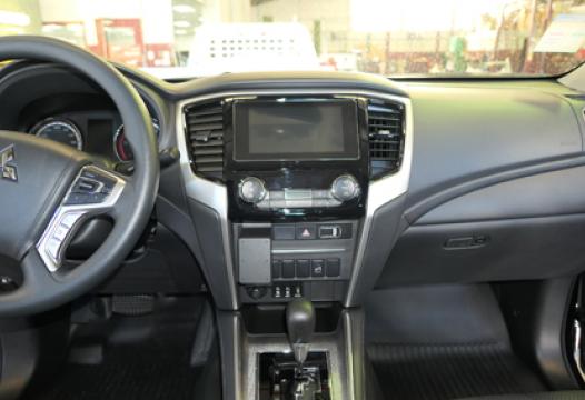 Proclip Mitsubishi L200 20- Center mount