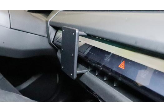 Proclip BMW X3 25- Center mount