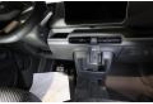 Proclip Volkswagen ID.Buzz Cargo 25- Center mount