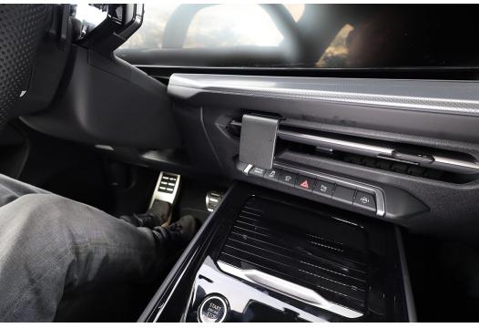 Proclip Audi Q3 26- Center mount