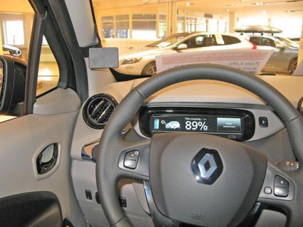 Proclip Renault Zoe 2014- left