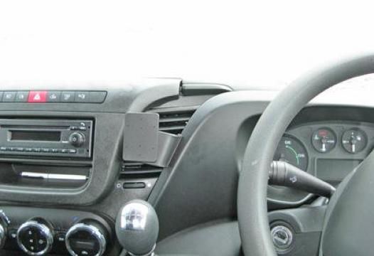 Proclip Iveco Daily 2015- center RHD