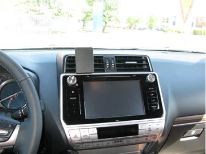 Proclip Toyota LandCruiser 150 18- Center mount