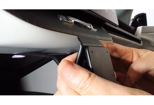 Proclip Volvo EX60 27- Center mount