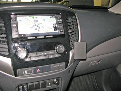 Proclip Mitsubishi L200 16- angled mount