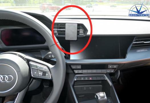 Proclip Audi A3 21- Center mount