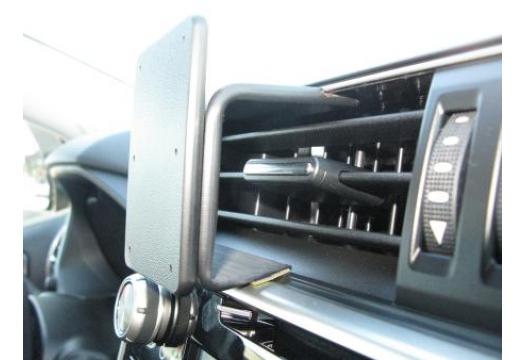 Proclip Toyota LandCruiser 150 18- Center mount
