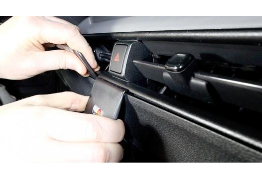 Proclip Volkswagen ID.Buzz Cargo 25- Center mount