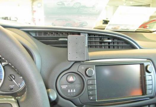Proclip Toyota Yaris 2015- center