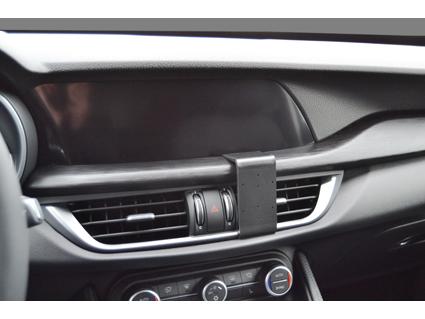 Proclip Alfa Romeo Stelvio 16- Center mount