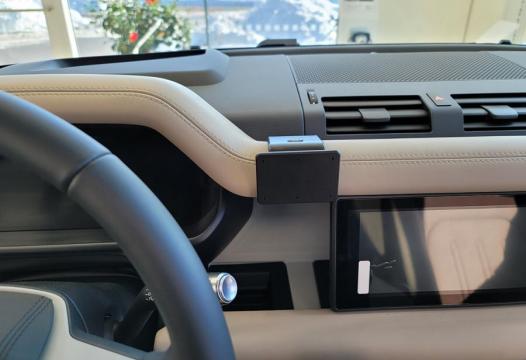 Proclip Land Rover Defender 20- Center mount