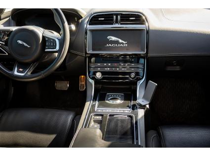 Proclip Jaguar XE 19-20 Console mount