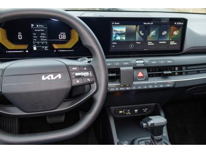 Proclip Kia K4 25- Center mount