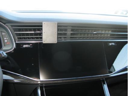 Proclip Audi Q8 19- Center mount