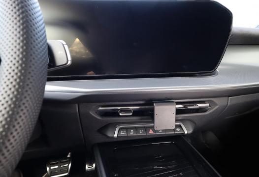 Proclip Audi Q3 26- Center mount