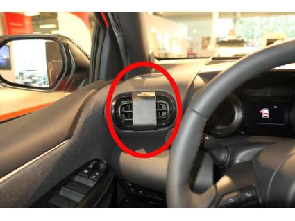 Proclip Toyota Yaris 21- Left mount