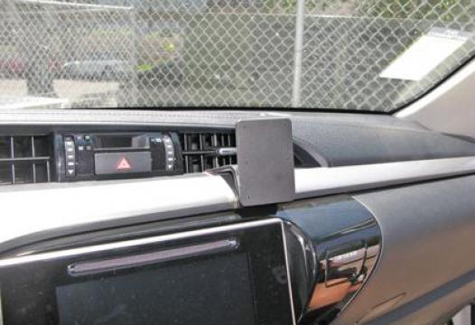 Proclip Toyota HiLux 2016- angled mount