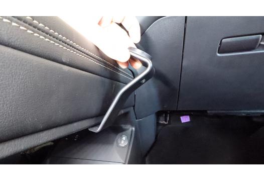 Proclip Mazda 6e 25- Console mount