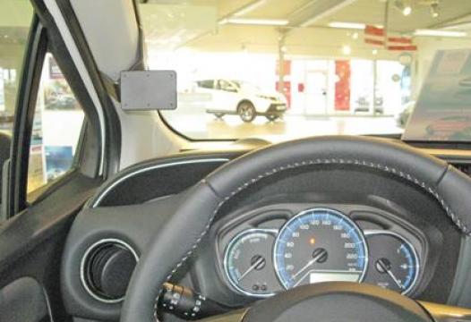 Proclip Toyota Yaris 2015- left