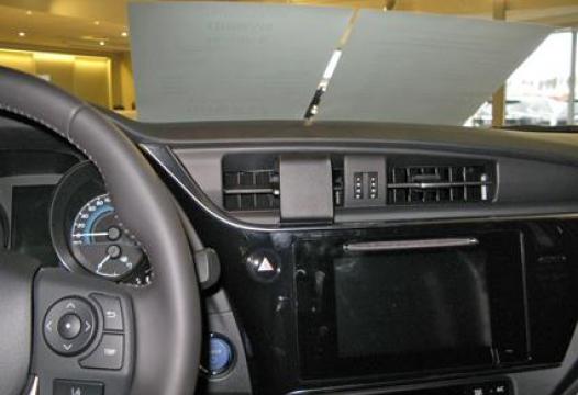 Proclip Toyota Auris 2016- center mount