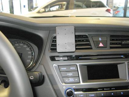 Proclip Hyundai i20 2015- center
