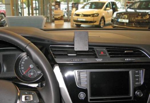 Proclip Volkswagen Touran 2016- center mount