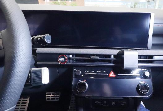 Proclip Hyundai Tucson 25- Center mount