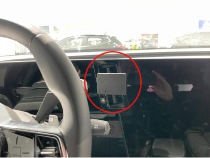 Proclip Renault Mégane E-TECH/Austral 22- Center mount