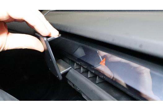 Proclip BMW X3 25- Center mount