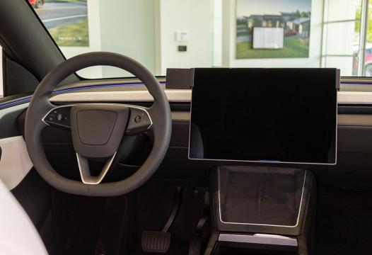 Proclip Tesla Model Y 25&frac12;- 16 screen - Center mount"