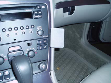 Proclip Volvo V70 05- angled