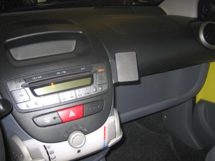 Proclip Peugeot 107/Citroen C1/Toyota AYGO 06- angled