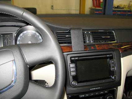 Proclip Skoda Superb 09- center
