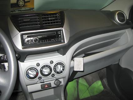 Proclip Suzuki Alto 09- Angled (NOT with glove compartment)