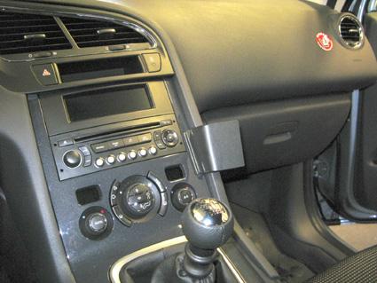 Proclip Peugeot 5008 10- Angled Mount