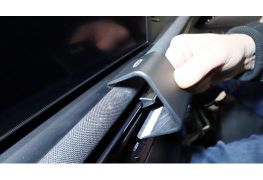 Proclip Hyundai Tucson 25- Center mount