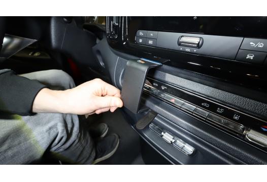 Proclip Mercedes Benz Vito 24- Center mount Low