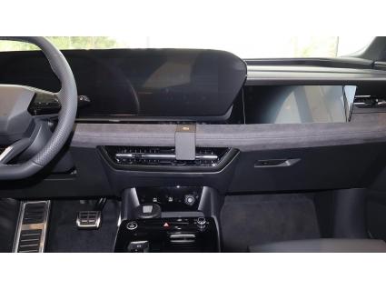 Proclip Audi Q6 25- Center mount