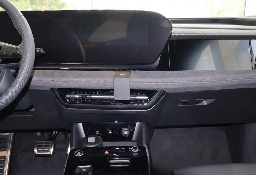 Proclip Audi Q6 25- Center mount
