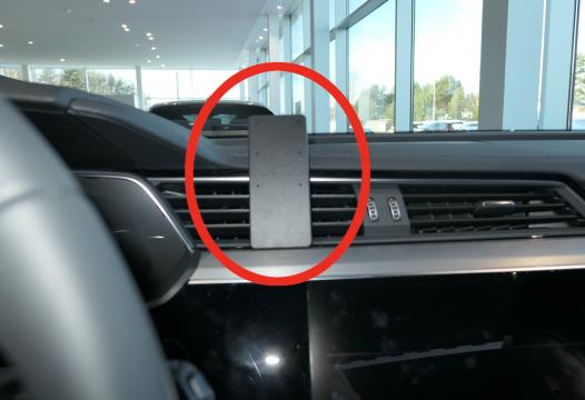 Proclip Audi e-tron 19- Center mount