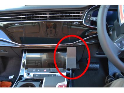 Proclip Audi Q7 20- Console mount RHD