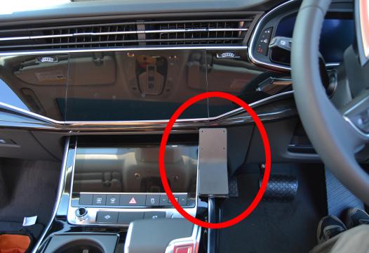 Proclip Audi Q7 20- Console mount RHD
