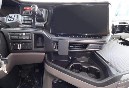 Proclip Scania R-series/ S-series 25- Center mount
