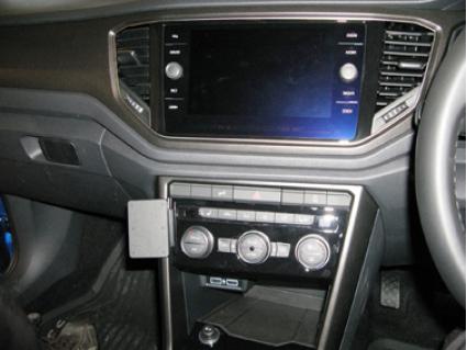 Proclip Volkswagen T-Roc 18- Angled mount (LHD)