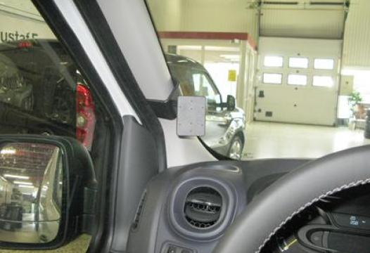 Proclip Opel Vivaro/Renault Trafic 2015- left mount