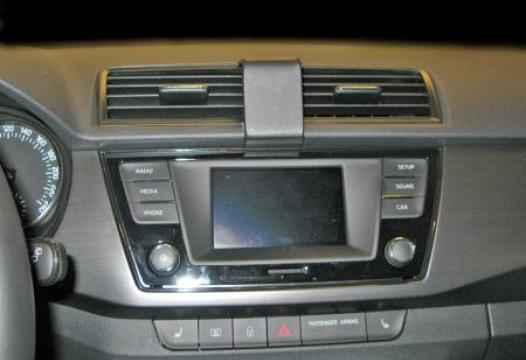 Proclip Skoda Fabia 2015- Center mount