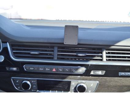 Proclip Audi Q7 16- Center mount