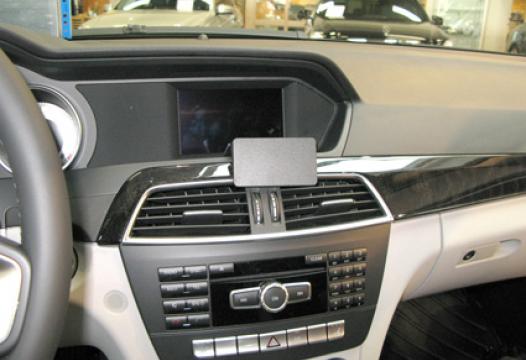 Proclip Mercedes Benz C-Class (180-320) 11- Center mount NOT for models with flip down navi