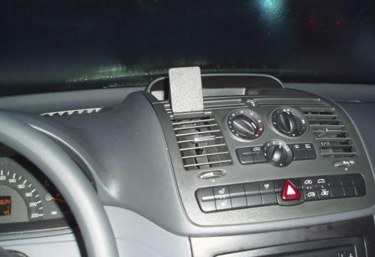 Proclip MB Vito 04- center NIET als extra klep op dashboard!