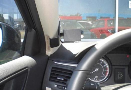 Proclip Suzuki Kizashi 10- Left mount